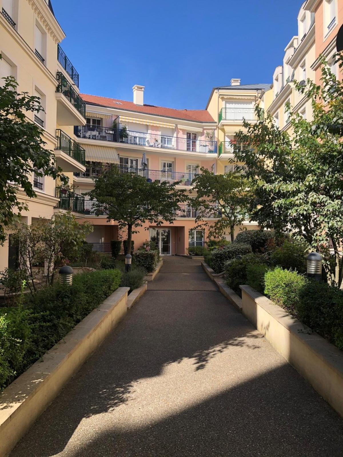 Studio Cosy Avec Smart Tv & Wi-Fi Le Plessis-Robinson Exterior photo